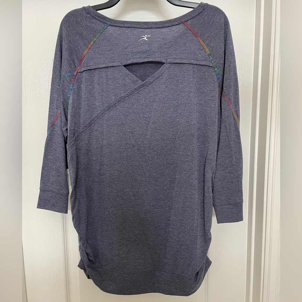 Aveva 3/4 sleeve tee top size Large- heather blue and contrast stitching NWT - Picture 4 of 6